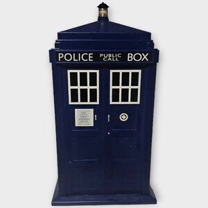 Dr Who Tardis Collector's Edition Cookie Jar